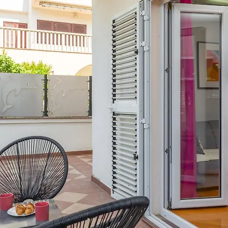 Apartment Brkic With Private Parking