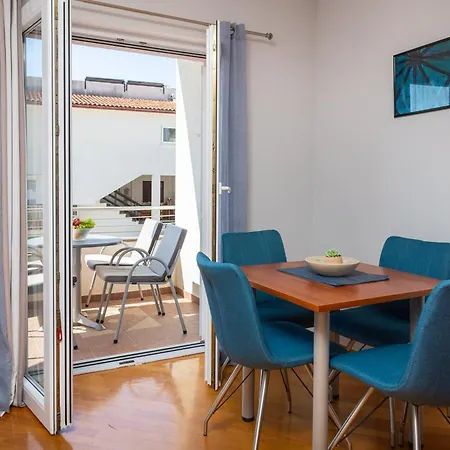 Brkic With Private Parking Apartment