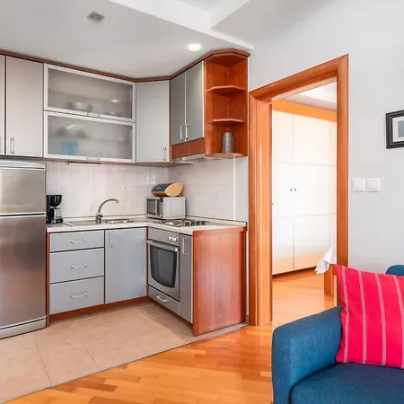 Brkic With Private Parking * Makarska