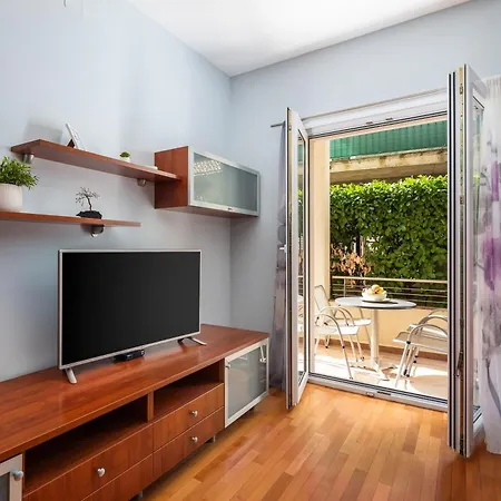 Apartment Brkic With Private Parking Makarska