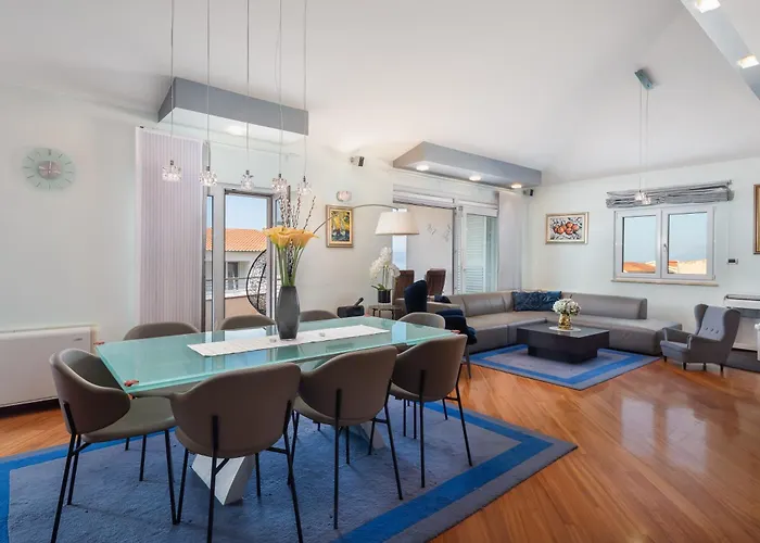 Brkic With Private Parking * מאקרסקה