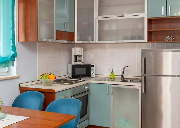 Brkic With Private Parking דירה *