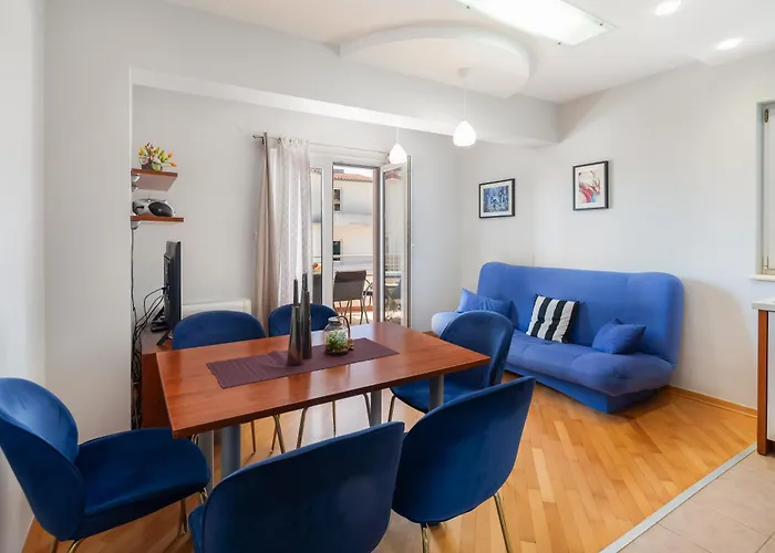 Brkic With Private Parking דירה