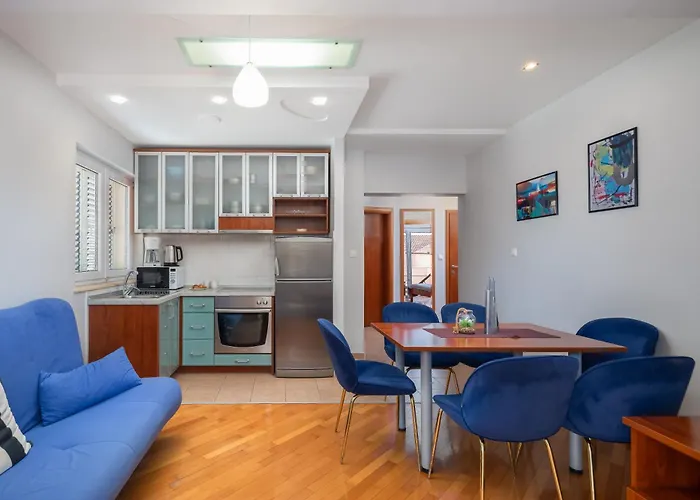 Brkic With Private Parking דירה