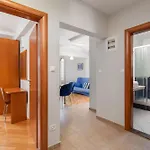 Brkic With Private Parking شقة ماكارسكا